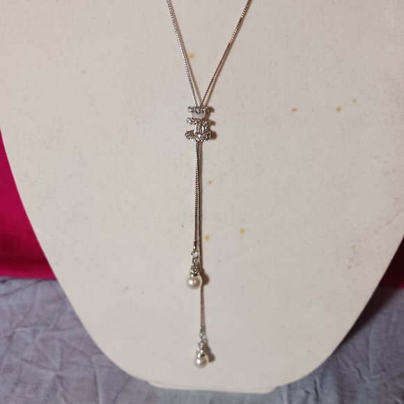 Rhinestone and Pearl Lariat Necklace NWOT - Picture 5 of 10